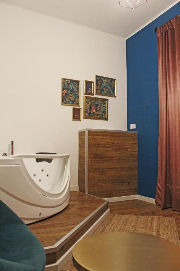 La Petite Famille Aparthotel Corchiano Kültér fotó